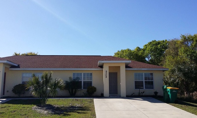 Englewood East House | Englewood Cozy Comfy Home