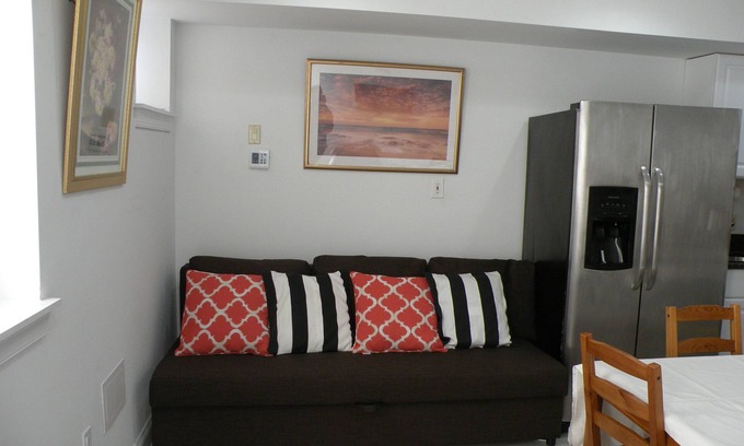 Capitol Hill House | English Basement One Block From Library of Congress- Capitol Hill