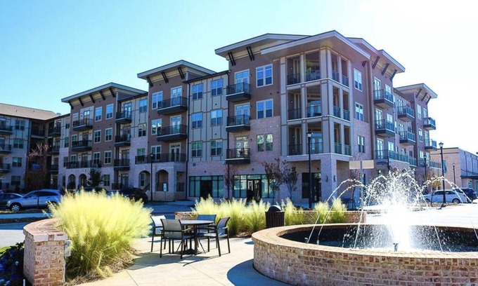 Cary Apartment | Enjoy being captured by a relaxing lifestyle