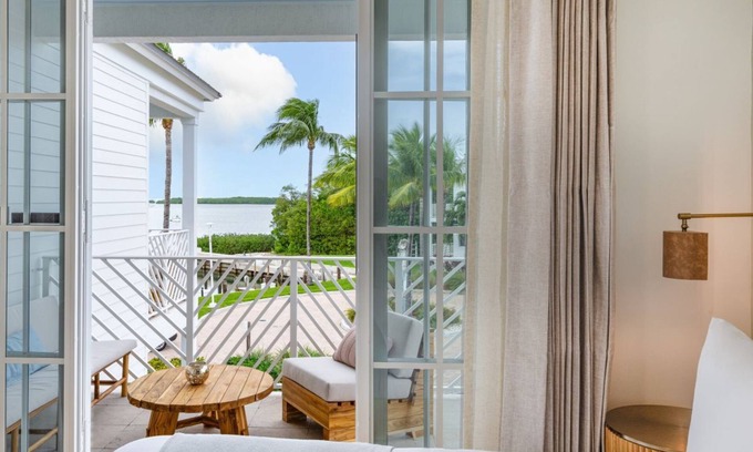 Islamorada Villa | Enjoy Sunset Views from Your Villa with Pool & Beach Access in FL