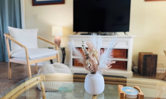Morehead City House | Enjoy the Beach, Birds and Boats @ The Bluebird