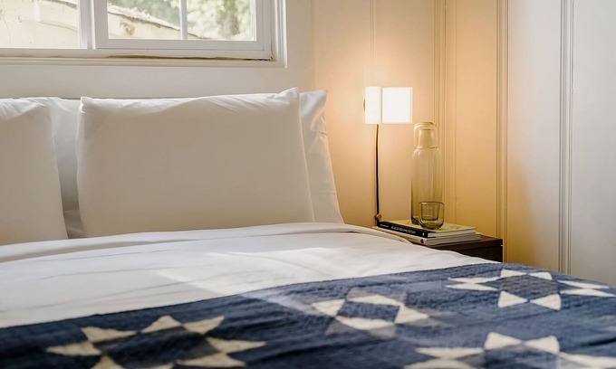 Guerneville Hotel | Enjoy the Calm and Reserved Ambiance! Free Private Parking, Outdoor Pool