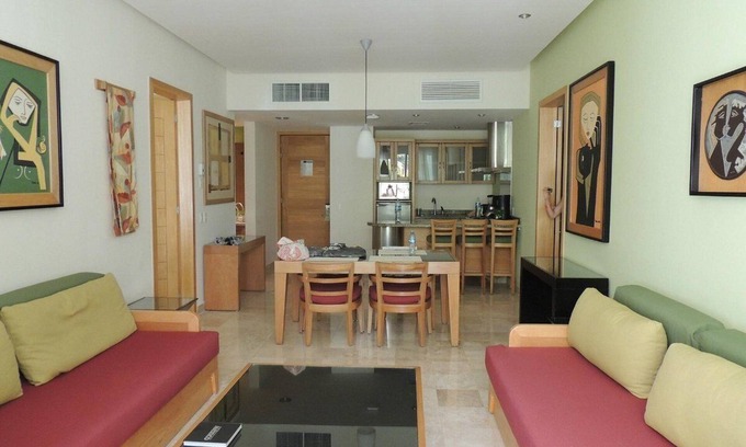 Ejidal Hotel | Enjoy with your family group in a two-bedroom suite.