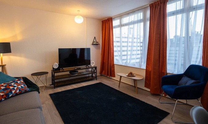 Felixstowe Apartment | Entire Apartment in Felixstowe - Undercliff 4