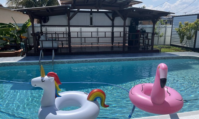 Hialeah House | Entire home 4bdrm 2 bath home W/Pool Miami/Hialeah area