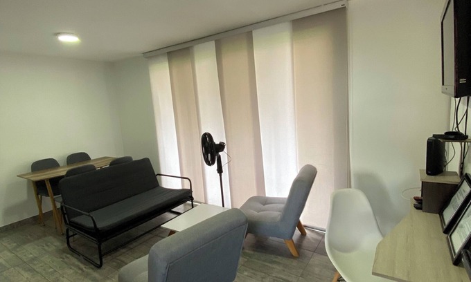 Cali Apartment | Entire home in business luxury chipichape!