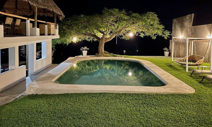 Tequesquitengo House | Entire house with private access to the lake!