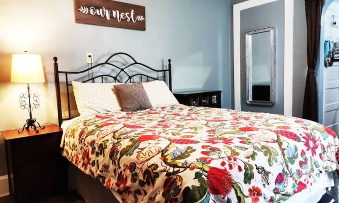 Indianapolis Apartment | Entire Private Studio; Only minutes to Downtown Indianapolis.