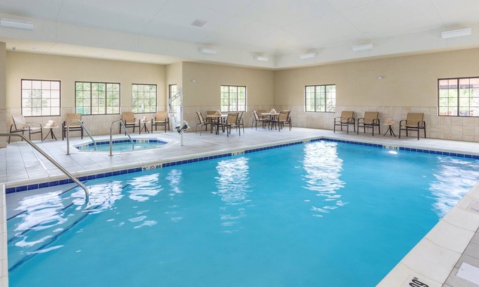 Canton Condo | Equipped Suite | Free Daily Breakfast, Shared Hot Tub + Pool