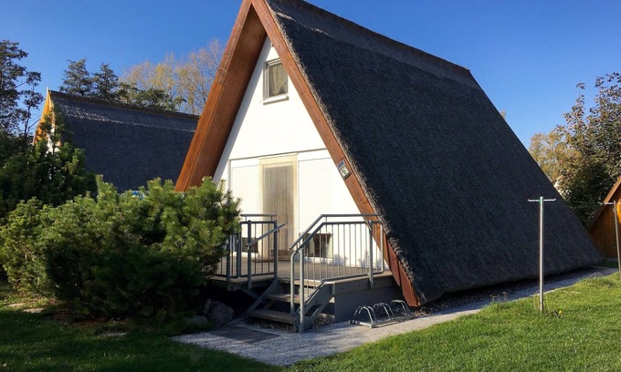 Gager House | Erholsamer Urlaub auf Rügen im Reetgedeckten Ferienhaus