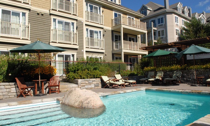 Mont-Tremblant Pedestrian Village Hotel | Ermitage du Lac - Les Suites Tremblant