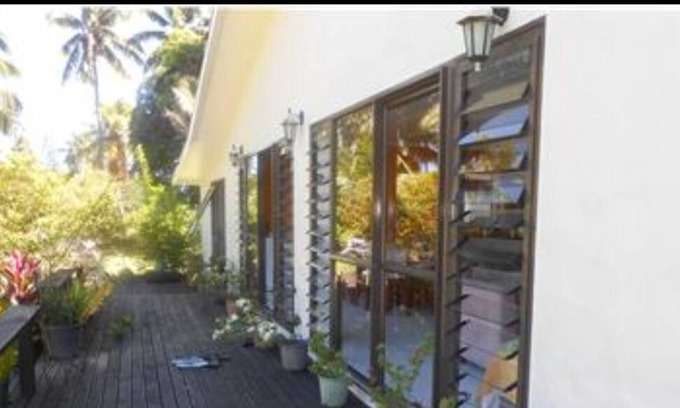 Avarua House | Eryns Retreat