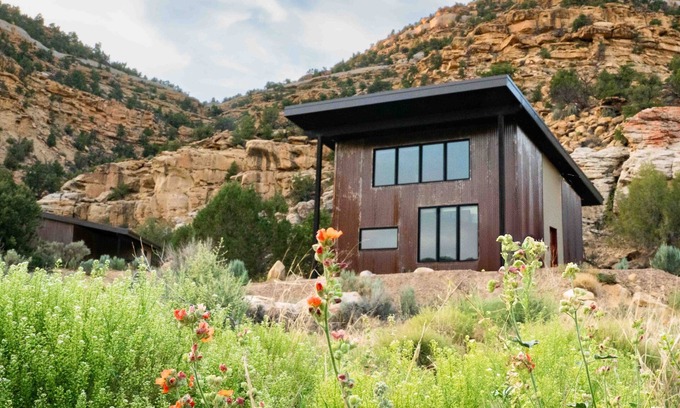 Escalante House | Escalante Casita with Expansive Views