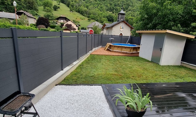 Val-de-Chaise Villa | Escape and comfort 8-bed house with swimming pool