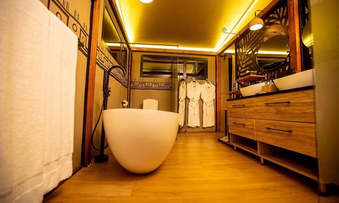 Ikoma Cabin | ...Escape the World to Serengeti Endless Plains...