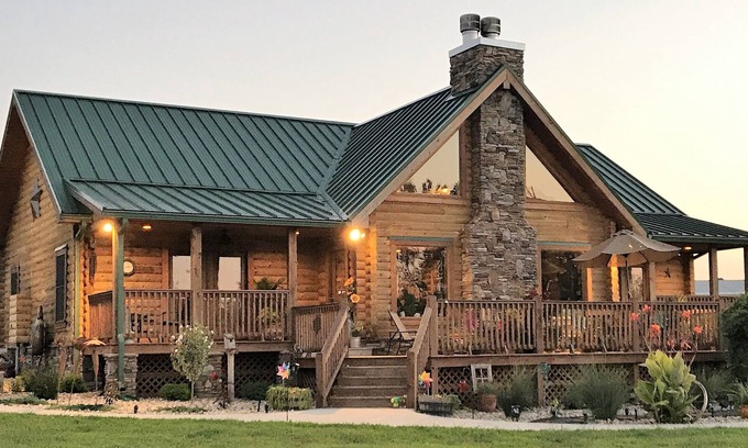 Franklin Cabin | Escape to Paradise at this amazingl log home, rural setting. on a 37 acre farm