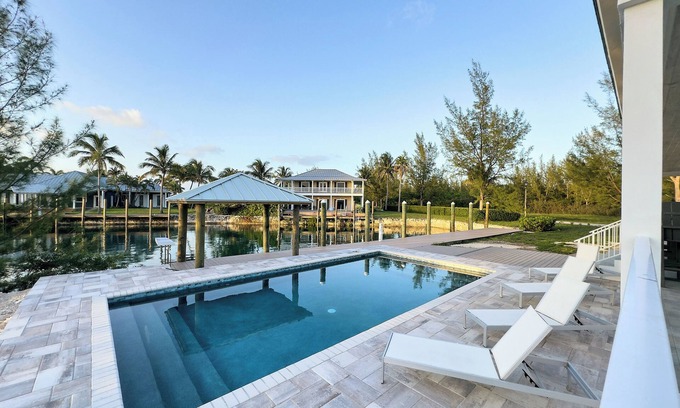 West End House | Escape to Paradise in a private island retreat