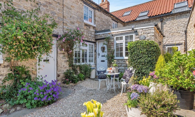 Pickering Cottage | Escape to the country to the beautiful Moors market town of Pickering.