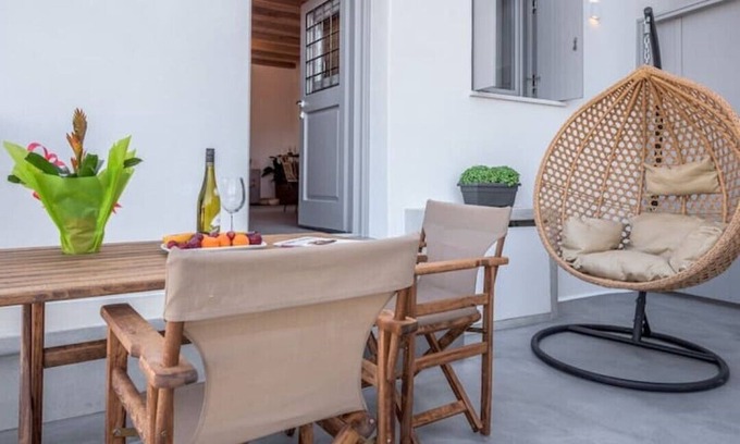 Adamas Apartment | Esperanza Apartment