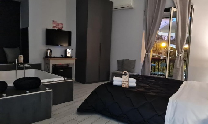 Arenella House | ESPOSITO PLAZA- ROOMS & SUITE