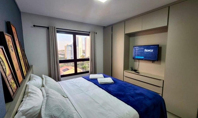 Amambai House | Estúdio com Quarto Privativo, TV e Cama Super King