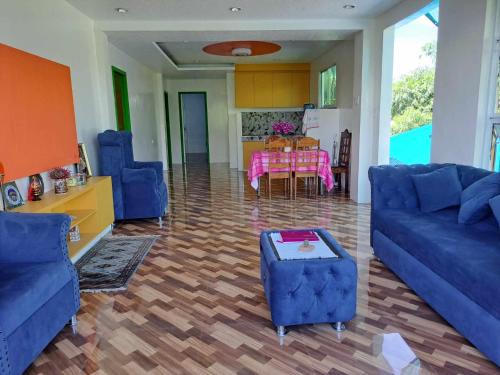 Santa Monica House | Estefania Homestay