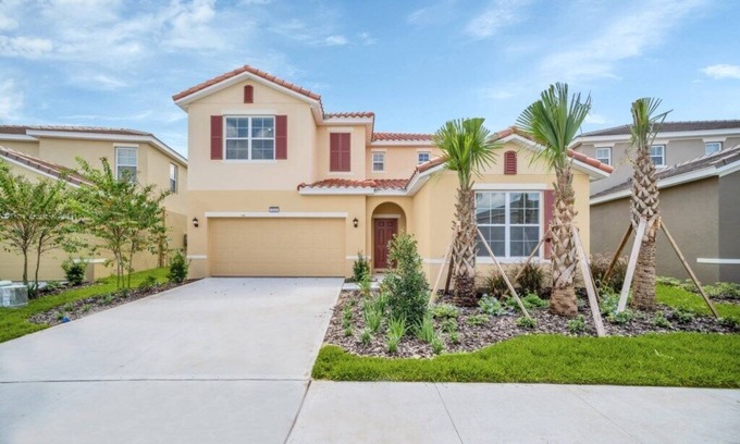 Sunridge Woods Villa | EV 7535 - 7 Bed 5.5 Bath Villa with Screened-In Private Pool with Spillover Spa