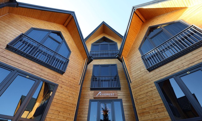 Tsaghkadzor Cottage | Everest Rest House