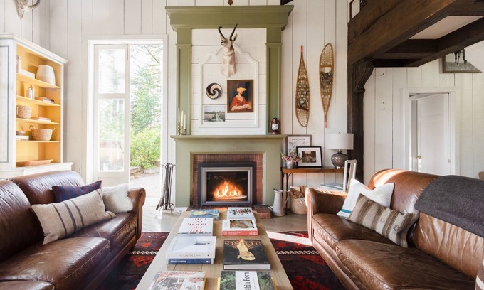 Tahoe City Cabin | Everett by AvantStay | 5mins to Palisades Tahoe! w/HOT TUB