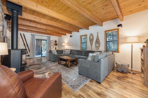 Arnold House | Evergreen Lodge