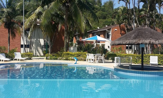 Santa Rita Condo | Excellent Cond. Closed - 4 BEDROOMS - 24 Hr Security and Concierge - AIR COND. -WIFI