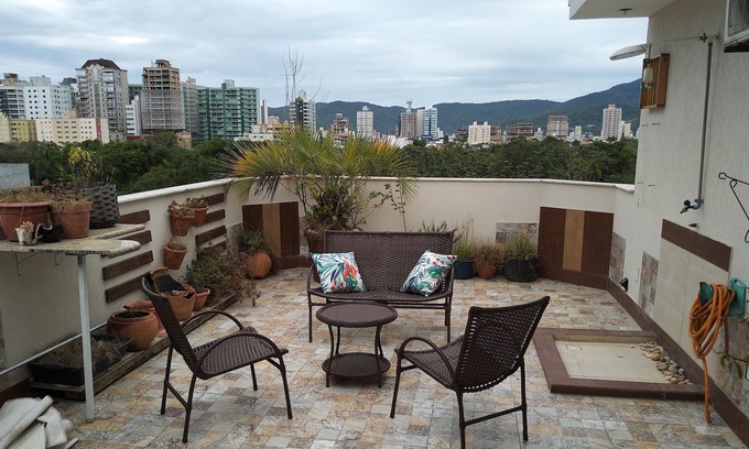 Castelo Branco Apartment | Excellent duplex penthouse two blocks from the sea