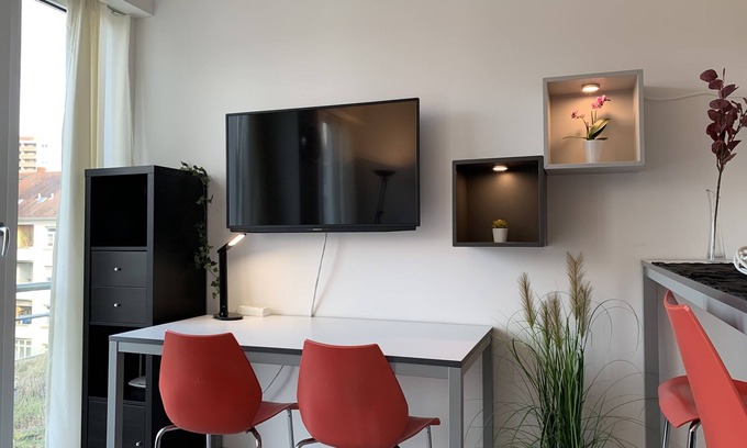 Sudstadt Ostlicher Teil Apartment | ☆ Exclusive feel-good oasis by Rabe - ✔Netflix ✔Gym ✔Parking