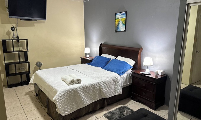 Sector 1 Nor-Oeste Apartment | Exclusive Minimalist Condominium #1