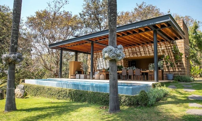 El Santuario Villa | Exclusive Ranch 4BR with Pool by Tasman