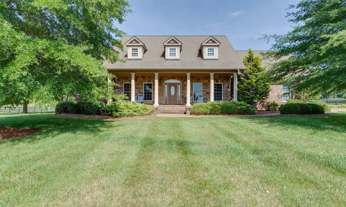 Cottontown House | Executive guest house on 50 acres