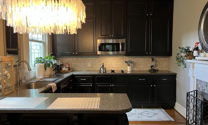 Thomasville House | Executive Suite On Park Ave.