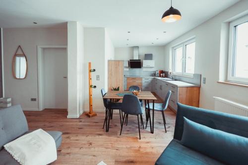 Senheim Apartment | Exklusive Mosel-FeWo in Senheim - große Dachterrasse - Netflix - Waschmaschine