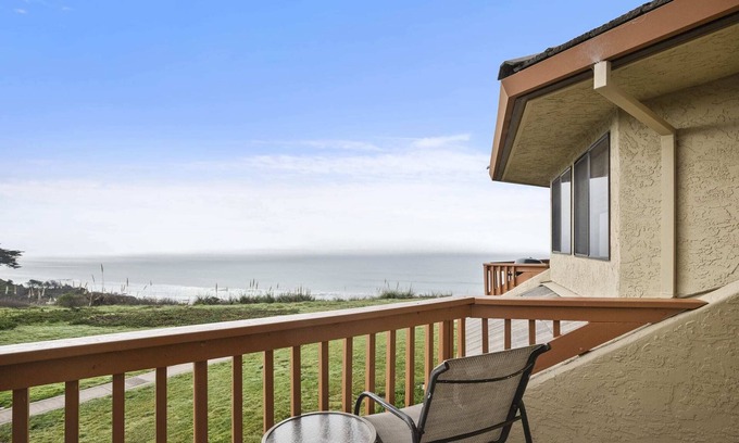 Rio del Mar Villa | Expansive Ocean Views-Prime Condo at Seascape!