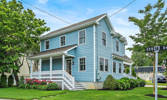 Cape May House | Experience Cape May charm near Washington St Mall