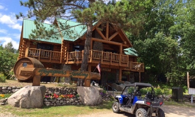 Crane Lake Cabin | Experience serene views of Crane Lake