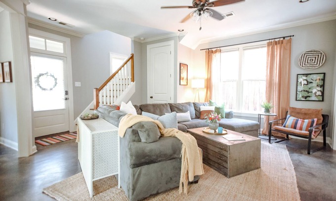 Cooper-Young Historic District House | Experience the Best of Midtown Memphis at Elzey House