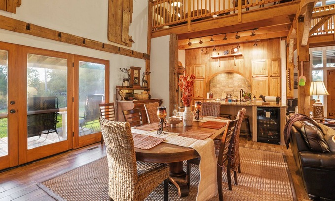 Utica House | Experience the romance of a BARN. "DO YOU THINK YOU LIVE IN A BARN"YES!