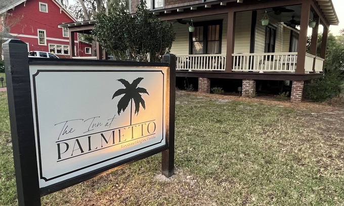 Putnam Hall House | Experience the charm of small town living and Old Florida at its finest.