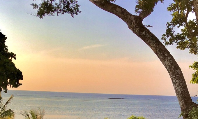 Antoneys Cay House | Experience true island living. Spacious, beachfront, convenient location, homey.