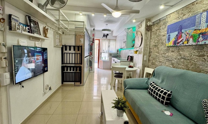 Badalona House | EXQUISITE ACCOMMODATION DOWNTOWN ALL SERVICES