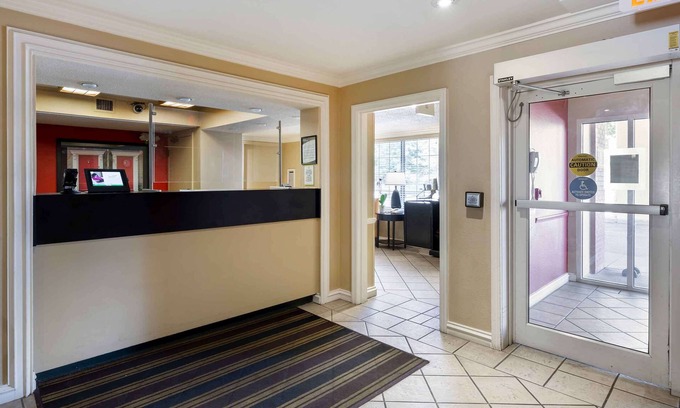 North Olmsted Hotel | Extended Stay America Suites Cleveland Airport North Olmsted