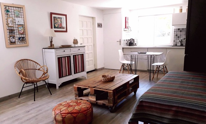 Ceret Apartment | F2 on the ground floor in Céret (66) in a haven of peace 30 minutes from Racou beach