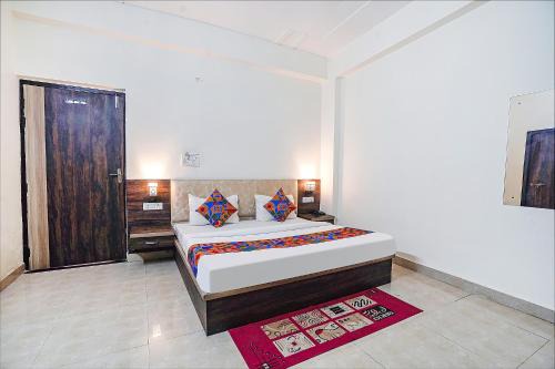 Taj Ganj Hotel | FabExpress PS Villa