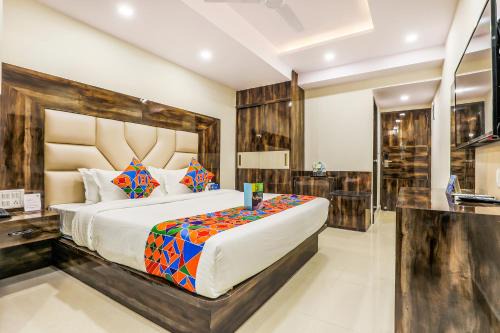 5th Block Hotel | FabHotel Crown Heights - Nr Koramangala Club